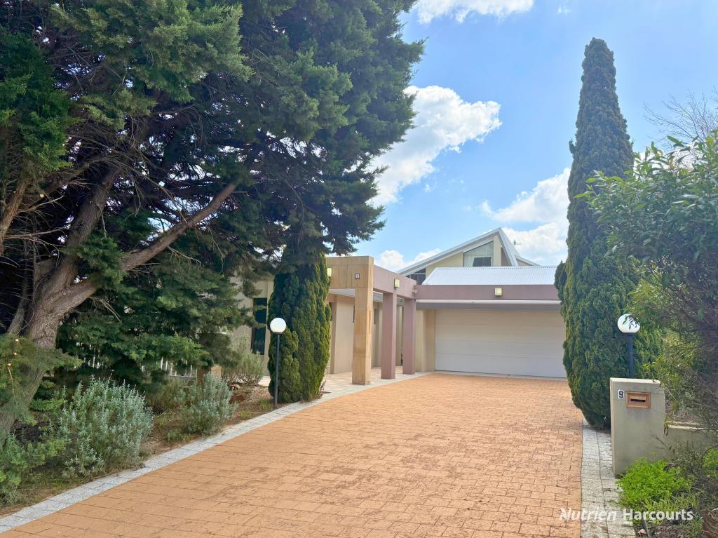 9 Gungurru Ct, Swan View, WA 6056