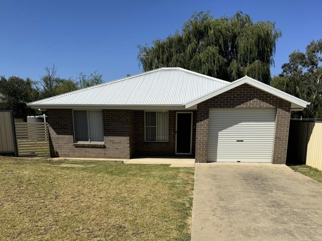 9 Lachlan St, Young, NSW 2594