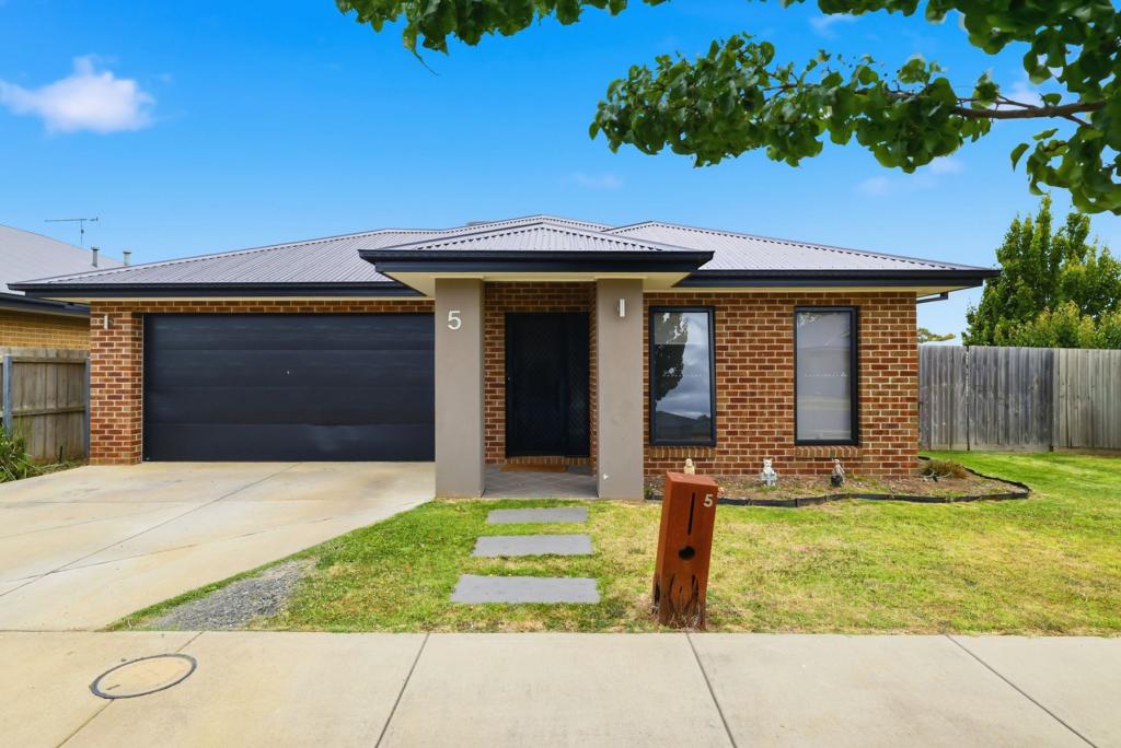 5 Jasmine Cres, Ballan, VIC 3342