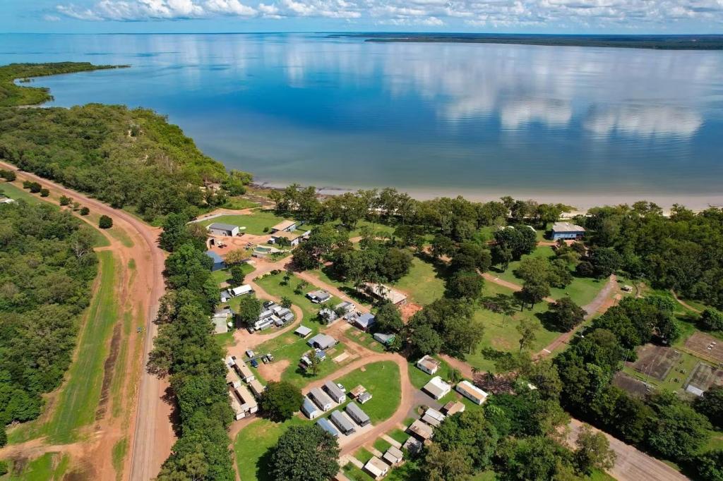 11 Kerr Point Dr, Nanum, QLD 4874