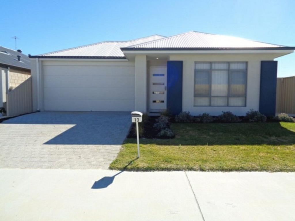 13 THISTLE WAY, TWO ROCKS, WA 6037