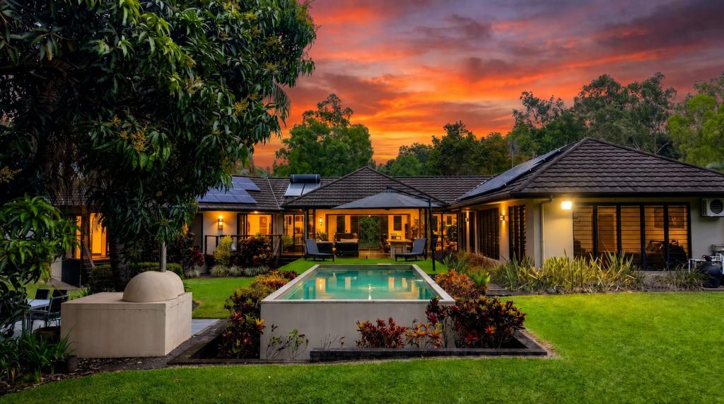 21-23 Maori Cl, Clifton Beach, QLD 4879