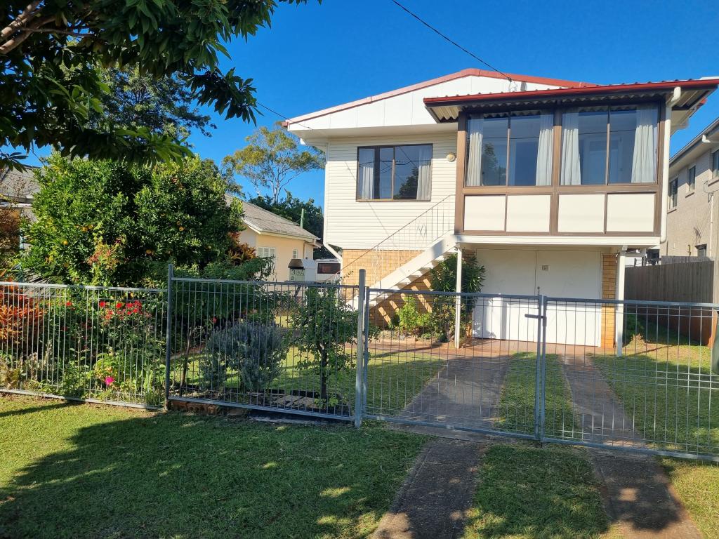 39a Osbourne St, Scarborough, QLD 4020