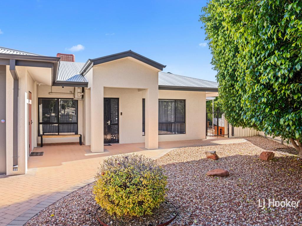 17 Shanahan Cl, Mount Johns, NT 0874