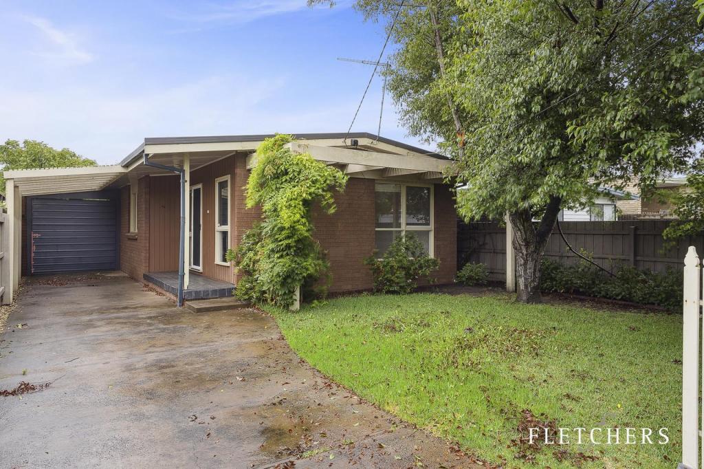 203 Eighth Ave, Rosebud, VIC 3939