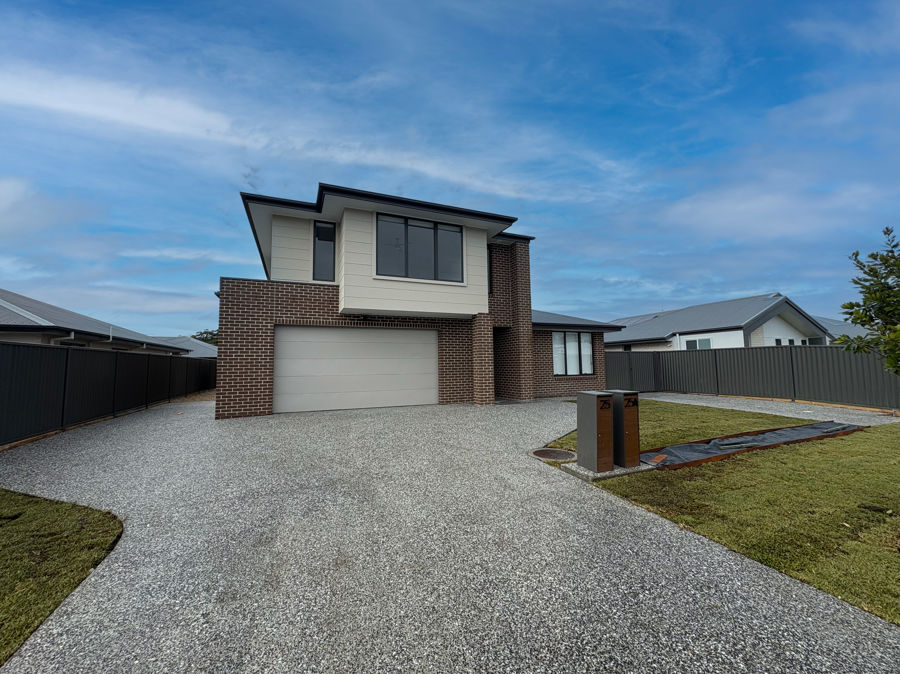 25 Grouper Cres, Moonee Beach, NSW 2450