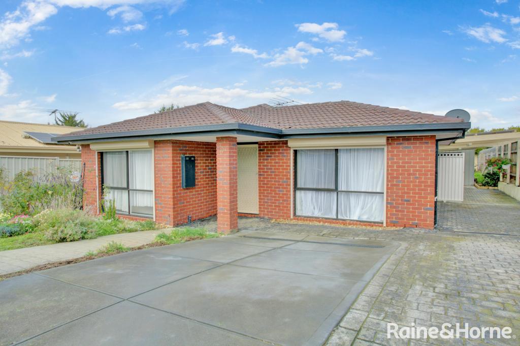 9 Themeda Ct, Meadow Heights, VIC 3048