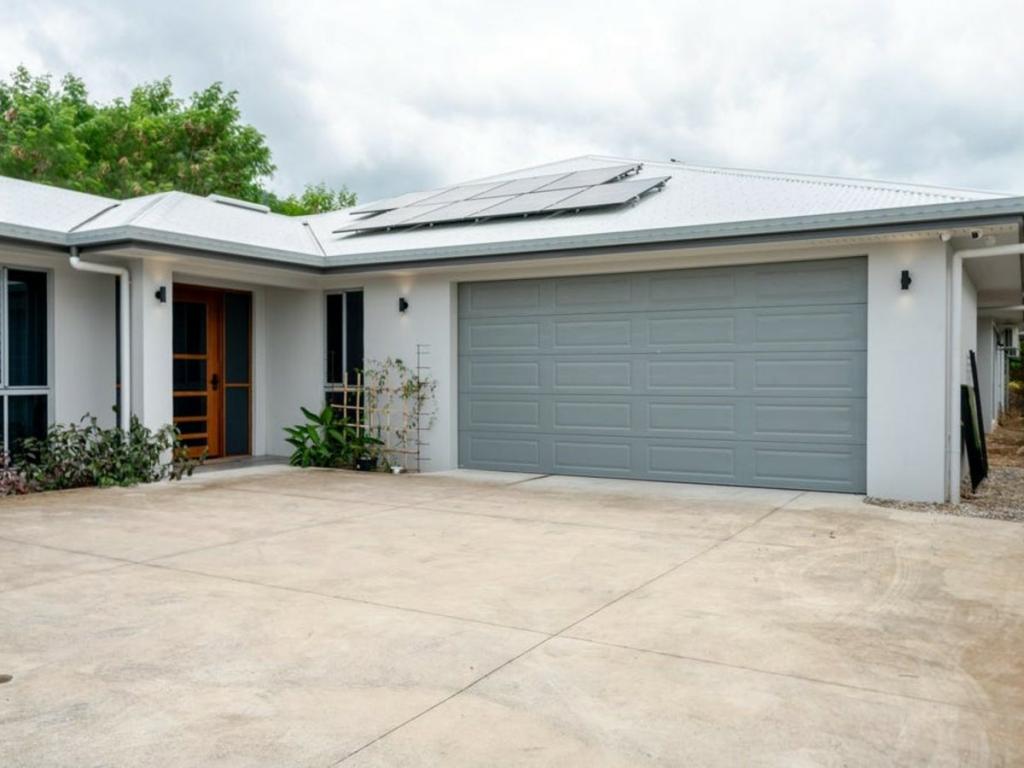 41b Pebble Cove, Redlynch, QLD 4870