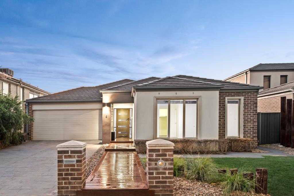 5 PARK WAY, KEYSBOROUGH, VIC 3173