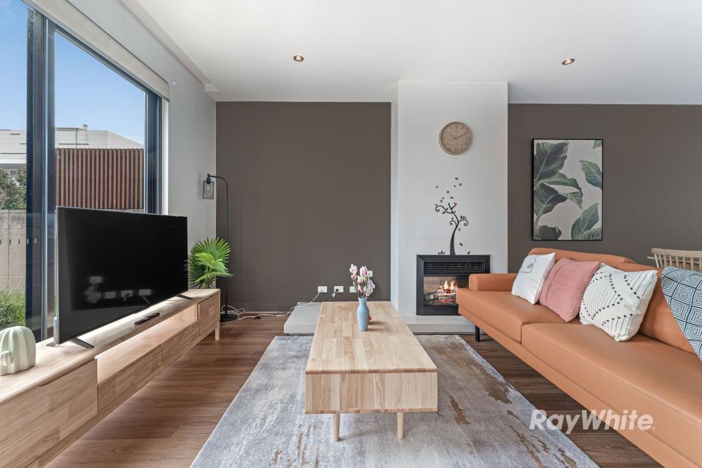 223/9 Wharf St, Docklands, VIC 3008
