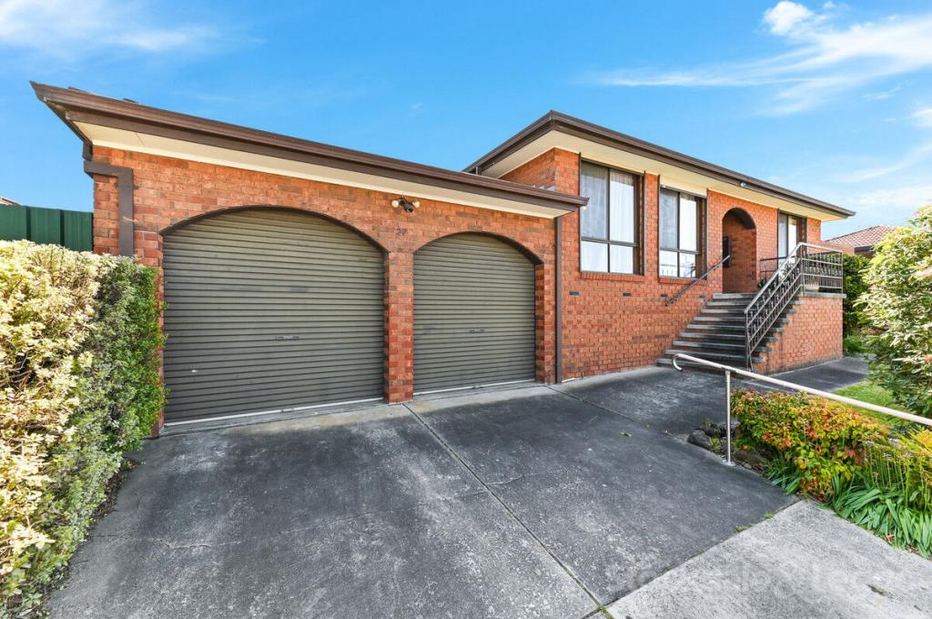 27 Trentwood Rd, Narre Warren, VIC 3805