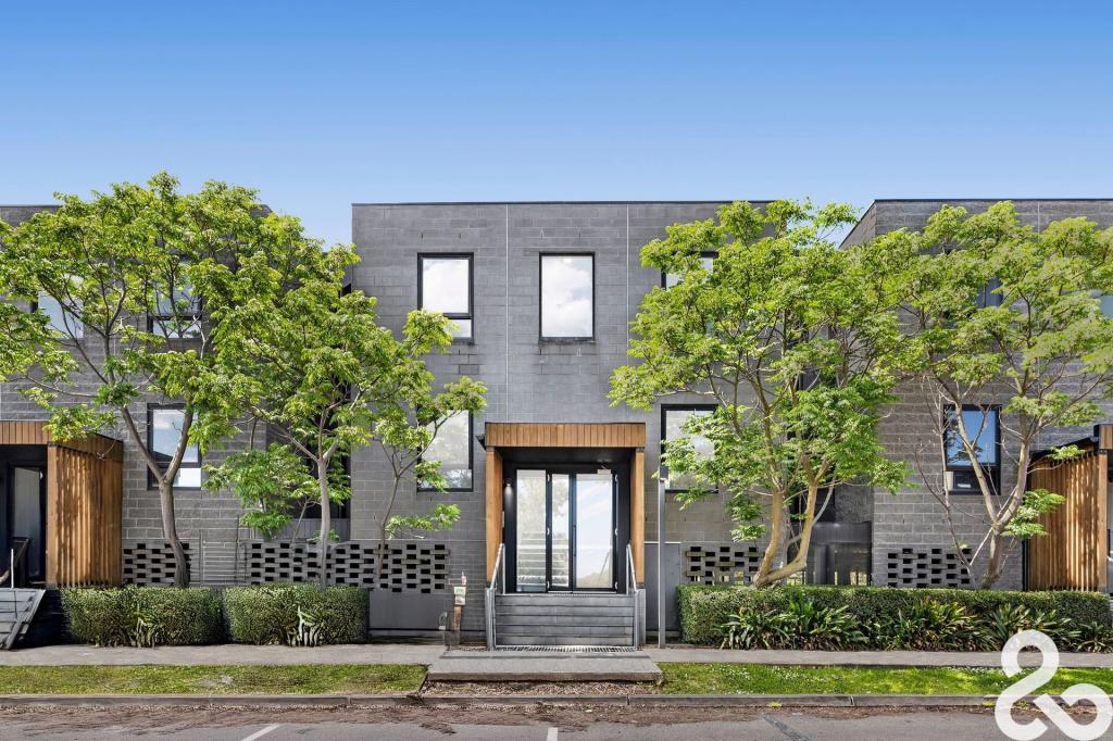 111/14 CHANCELLOR AVE, BUNDOORA, VIC 3083