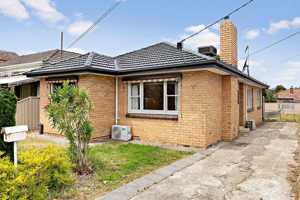 9 Dongola Rd, West Footscray, VIC 3012