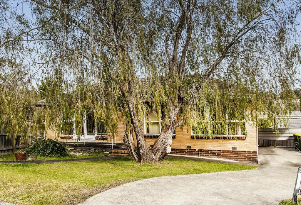 10 Masefield Ave, Mooroolbark, VIC 3138