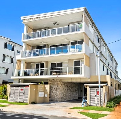 2/11 Colburn Ave, Victoria Point, QLD 4165