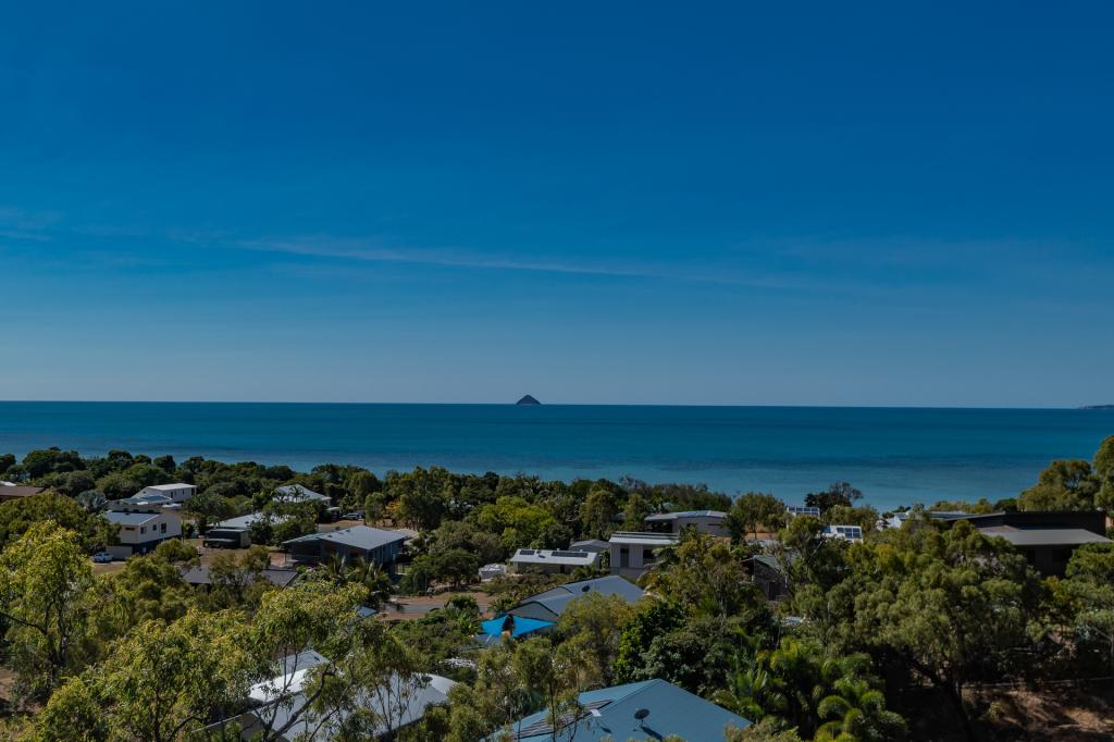 36 Rattray Ave, Hideaway Bay, QLD 4800