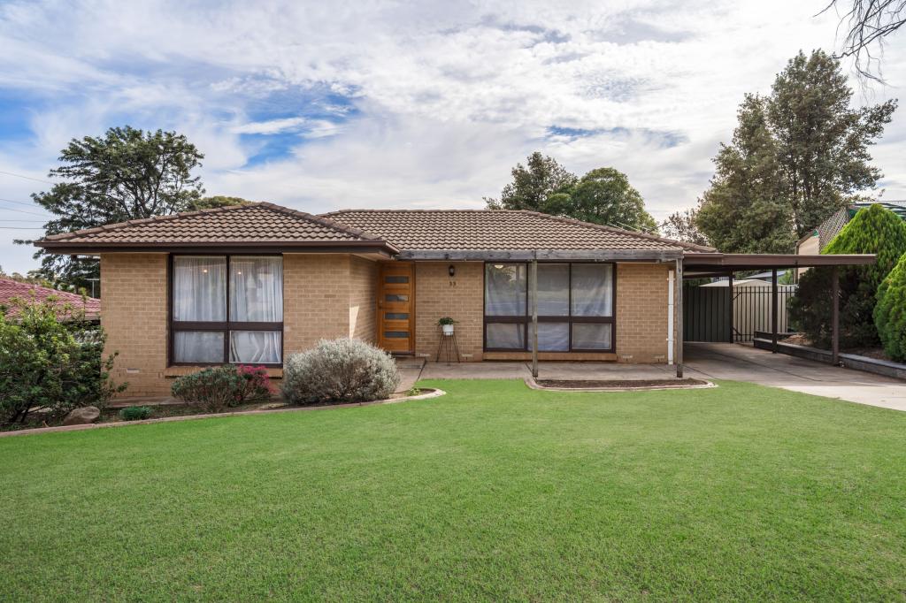 33 Gunnawarra Cres, Craigmore, SA 5114