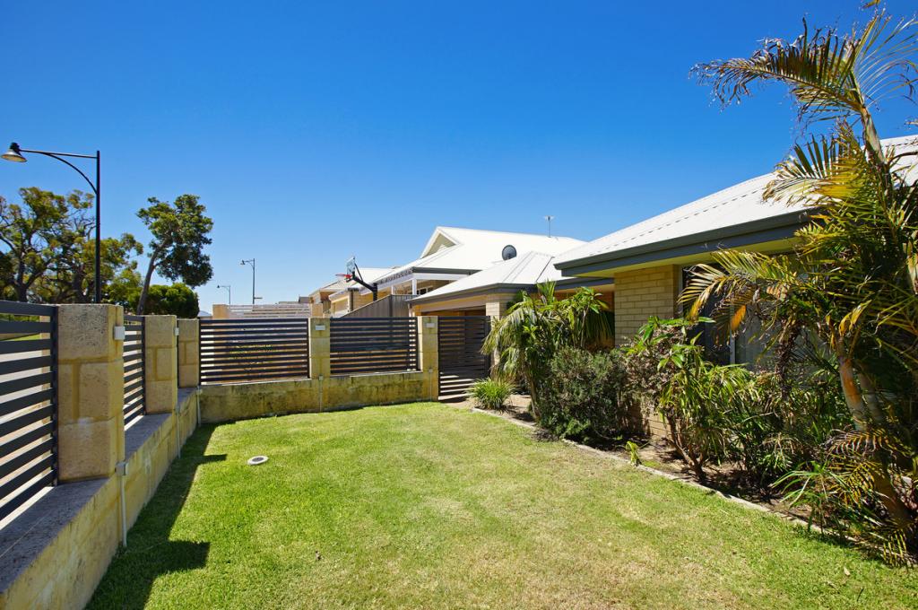 15 KARRIDALE LOOP, BALDIVIS, WA 6171