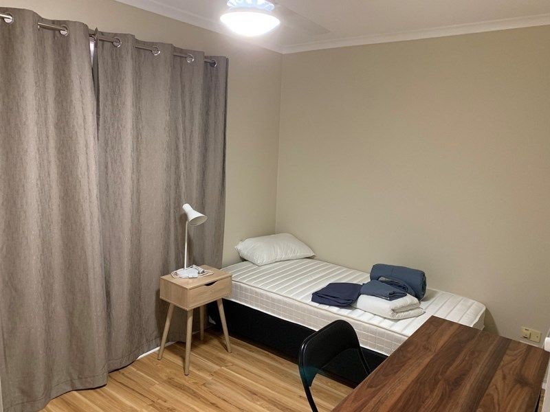 Room A/29 Friend St, Harristown, QLD 4350