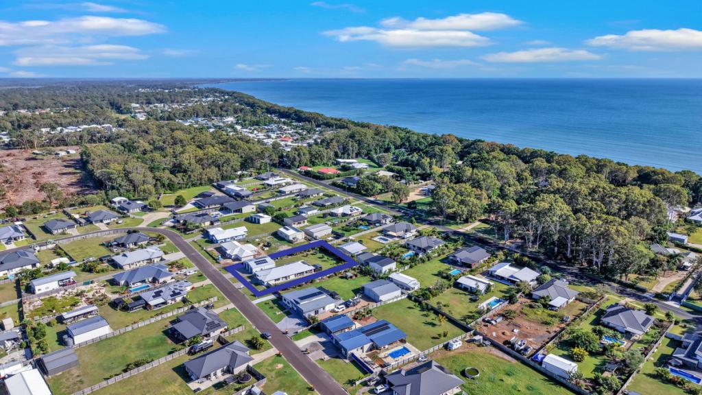 16 Periwinkle Cres, Toogoom, QLD 4655