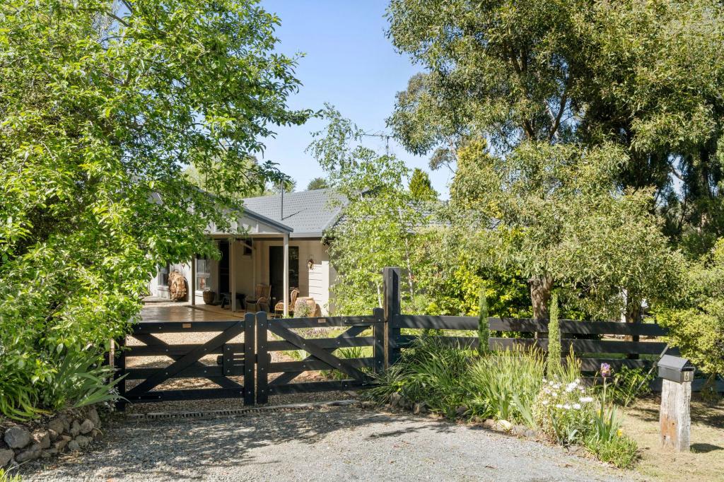 6 Macadam St W, Daylesford, VIC 3460