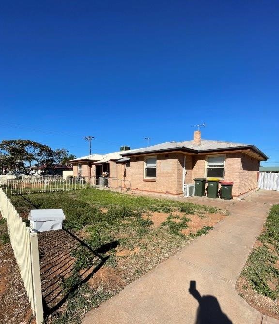 25 HAVELBERG ST, WHYALLA STUART, SA 5608