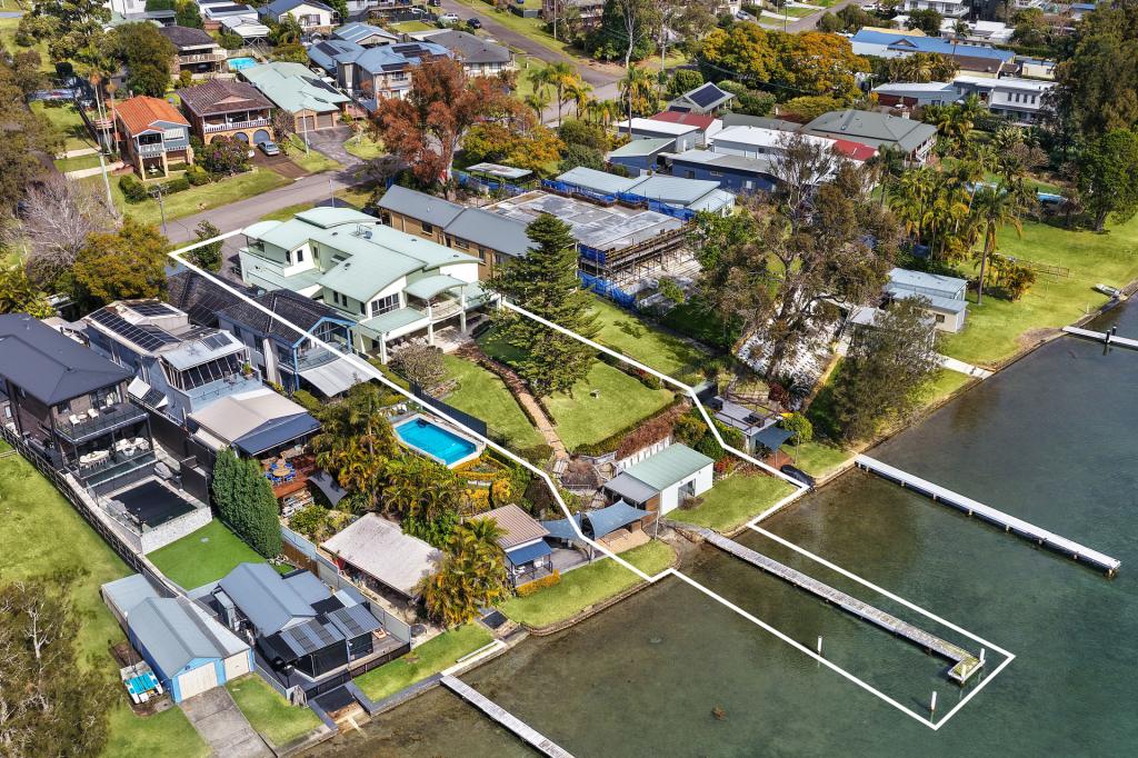 189 Grand Pde, Bonnells Bay, NSW 2264