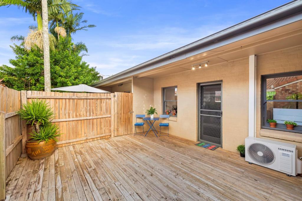 5 Middle St, Labrador, QLD 4215