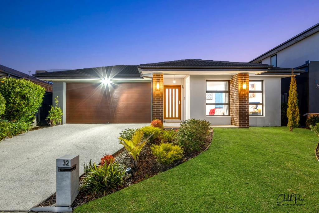 32 Warralily Ave, Clyde, VIC 3978