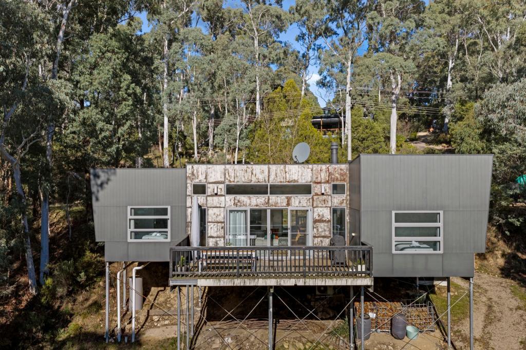 24 Christensen St, Sawmill Settlement, VIC 3723