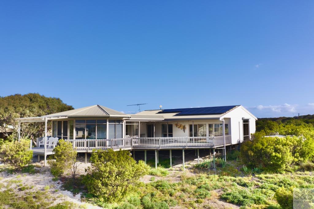 25 Flinders Gr, Island Beach, SA 5222