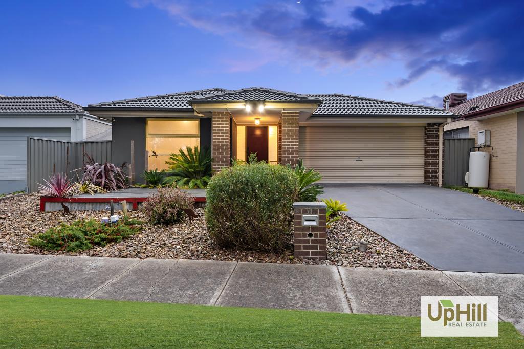 34 Challenger Cct, Cranbourne East, VIC 3977