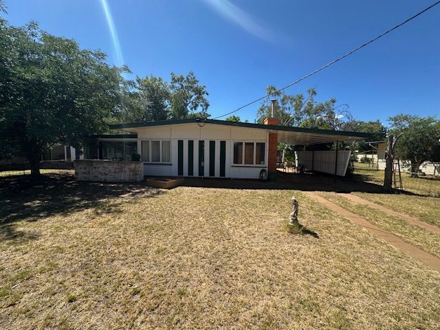 6 Hill St, Charleville, QLD 4470