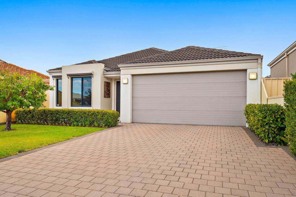 33 Tipperary Bend, Canning Vale, WA 6155