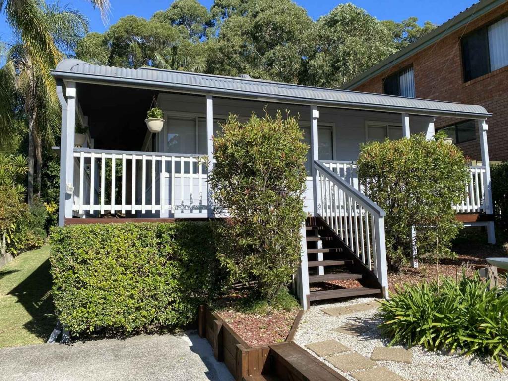 26 Talinga Ave, Point Clare, NSW 2250