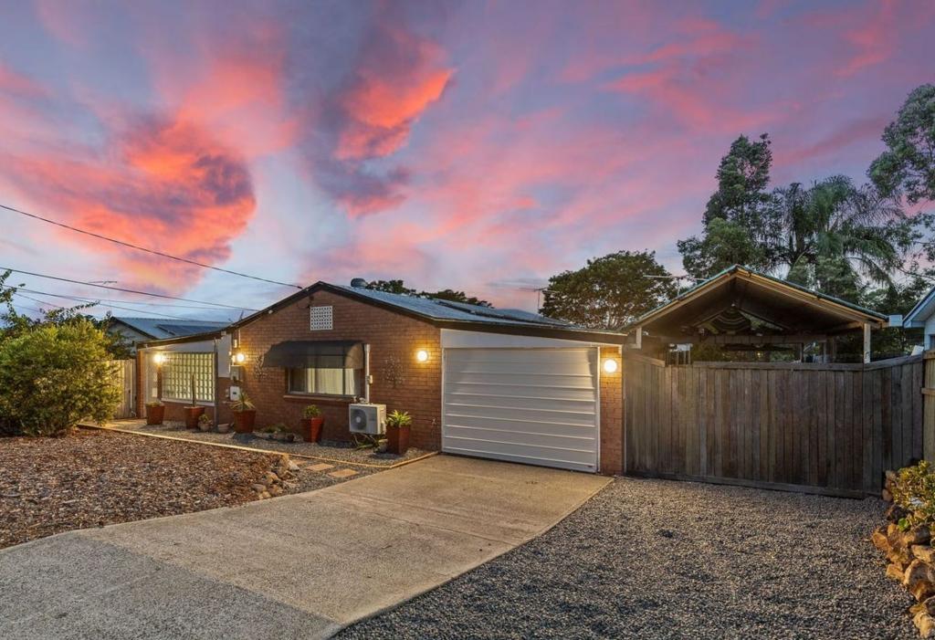 12 Strathallen Dr, Boronia Heights, QLD 4124