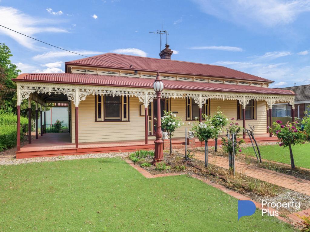 70 Ramsay St, Rochester, VIC 3561