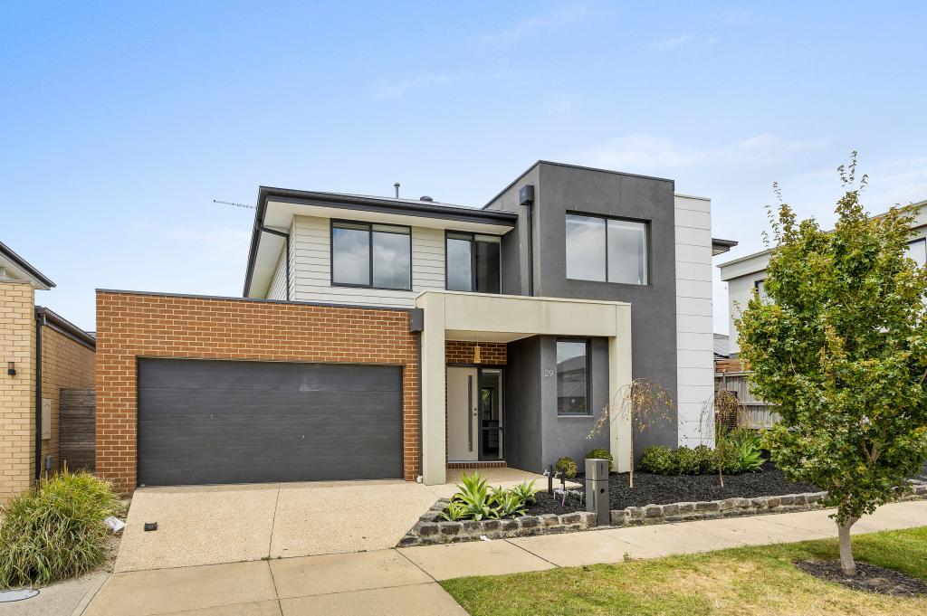 29 BARLEY CRES, CLYDE NORTH, VIC 3978