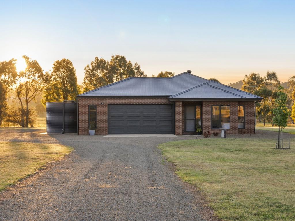 18 Grimwade Lane, Mansfield, VIC 3722