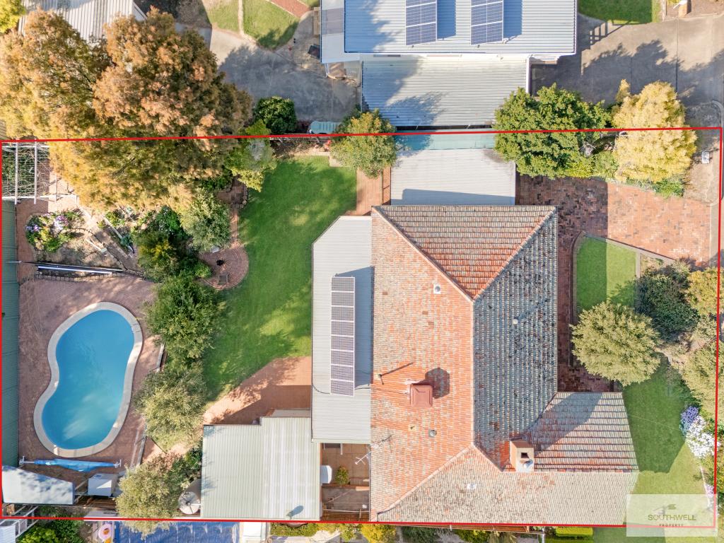 84 White St, East Tamworth, NSW 2340