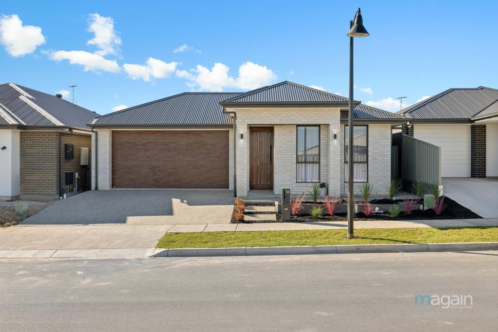 13 Osgoode St, Seaford Heights, SA 5169