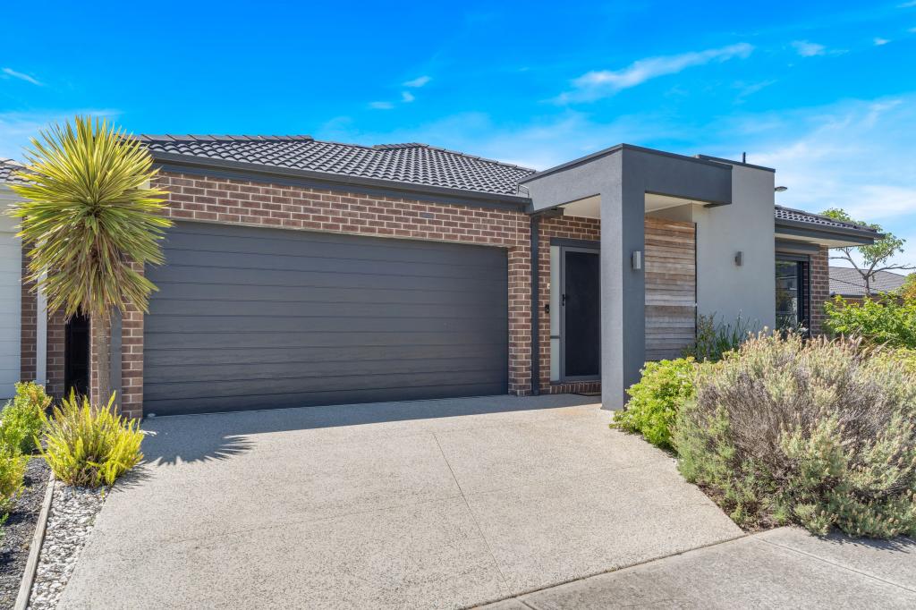 5 NORTHALL RD, MICKLEHAM, VIC 3064