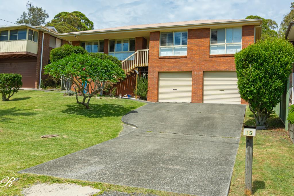 15 Seabreeze Pde, Green Point, NSW 2428