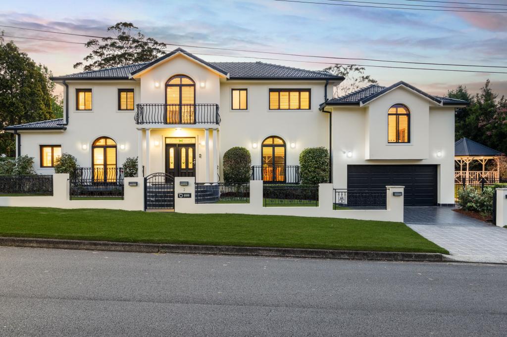 2 Aronia Ave, St Ives, NSW 2075
