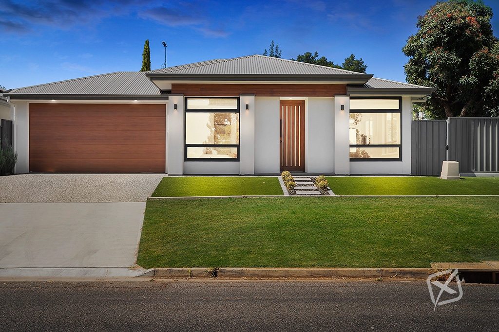 1a Boronia Dr, Hope Valley, SA 5090