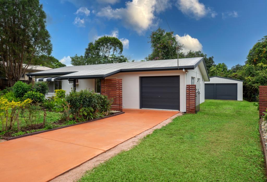 4 PRIOR CL, UPPER BARRON, QLD 4883