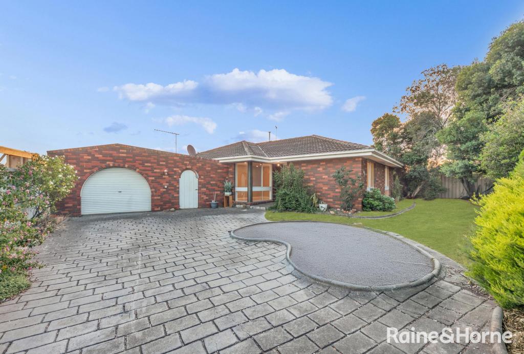 62 CONCORD CCT, ALBANVALE, VIC 3021