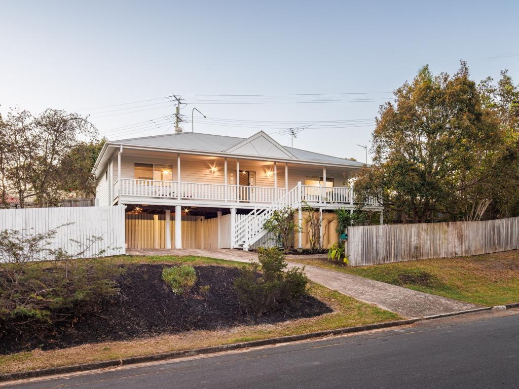 1 Kingsgate St, Oxley, QLD 4075