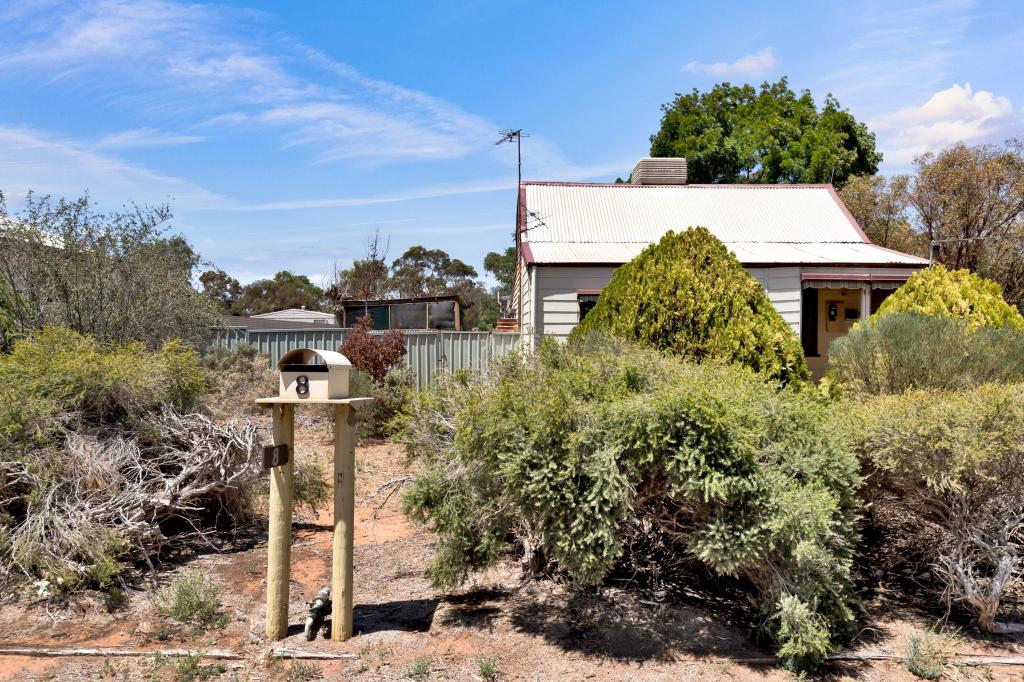 8 Box St, Merbein, VIC 3505