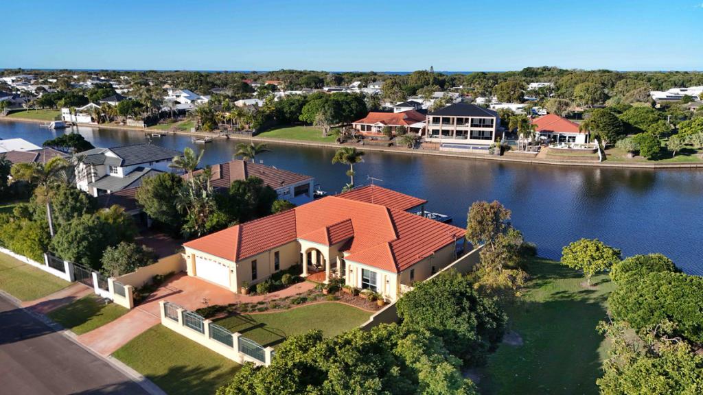 37 SWALLOW ST, WURTULLA, QLD 4575
